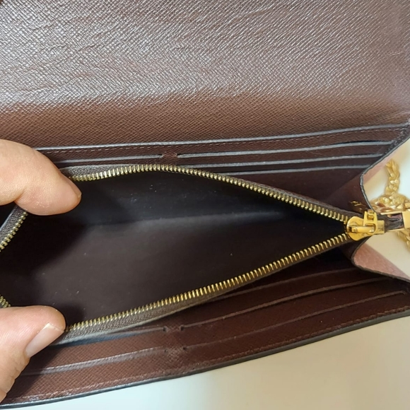 ✨ Louis Vuitton ✨ damier ebene Normandy long wallet converted to crossbody - Picture 14 of 16